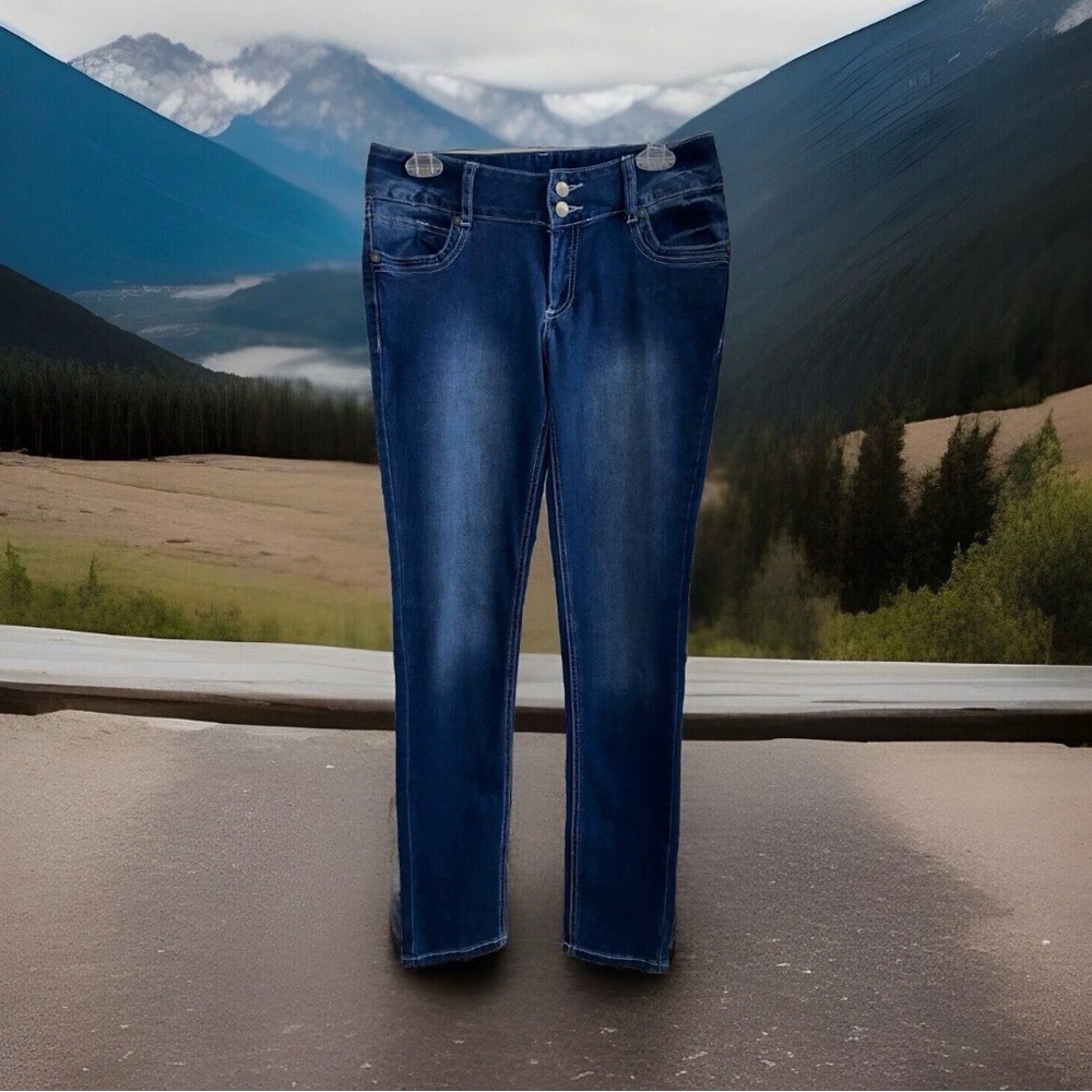 Rue21 Mid Rise Skinny Freedom Flex 2 Button Jeans Size 3/4 Long Blue Dark Wash